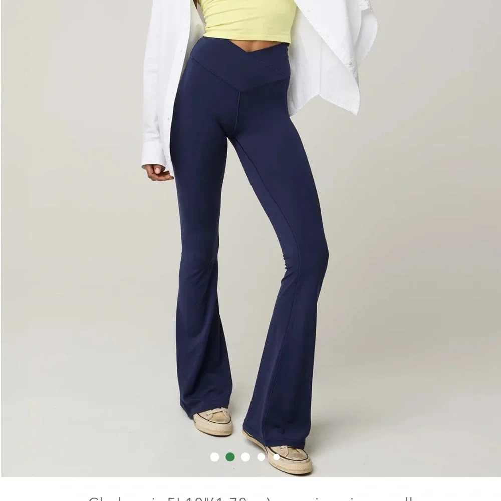OFFLINE By Aerie Real Me High Waisted Crossover Flare - Picture 1 of 7